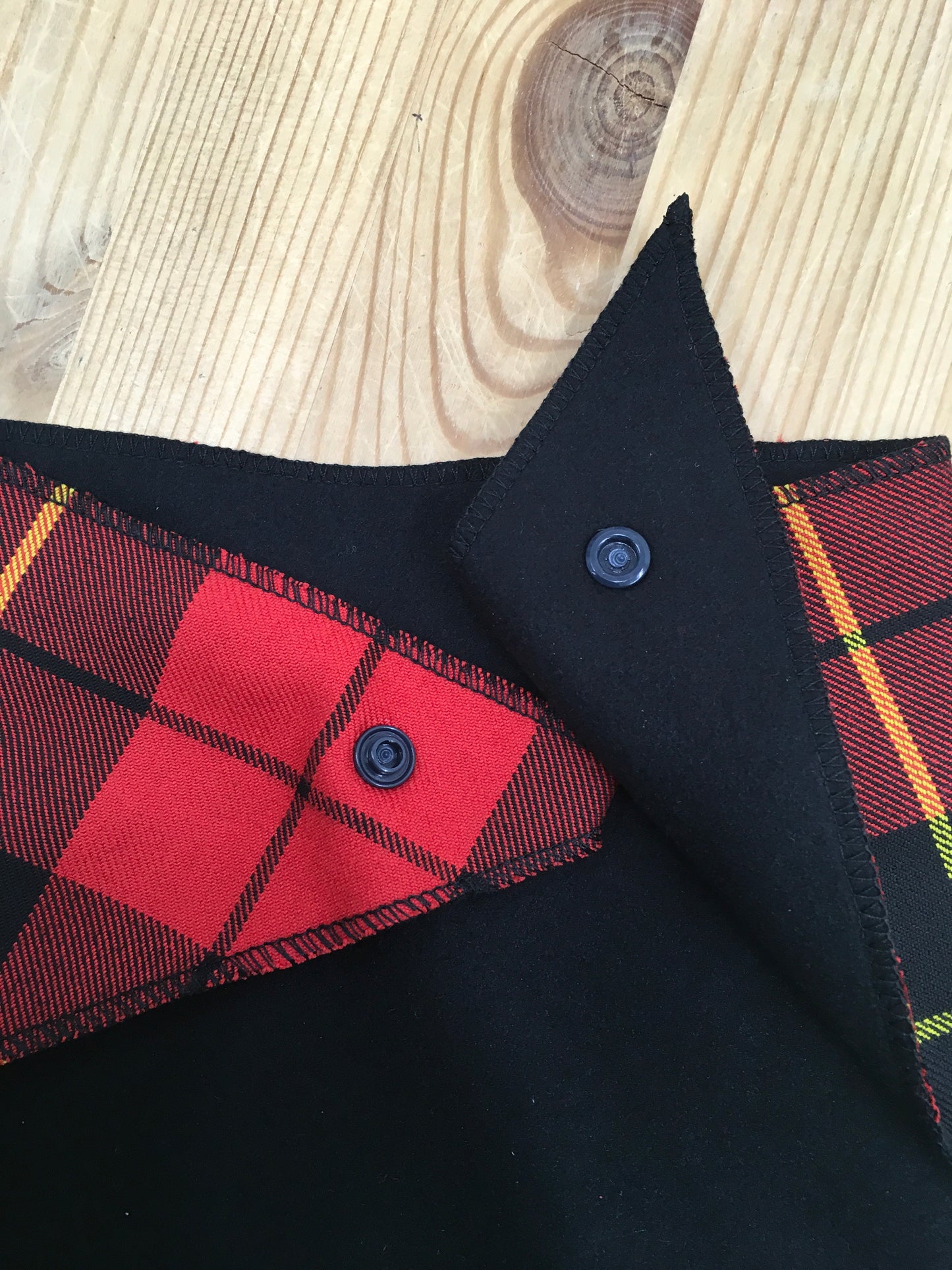 Wallace Tartan Bib