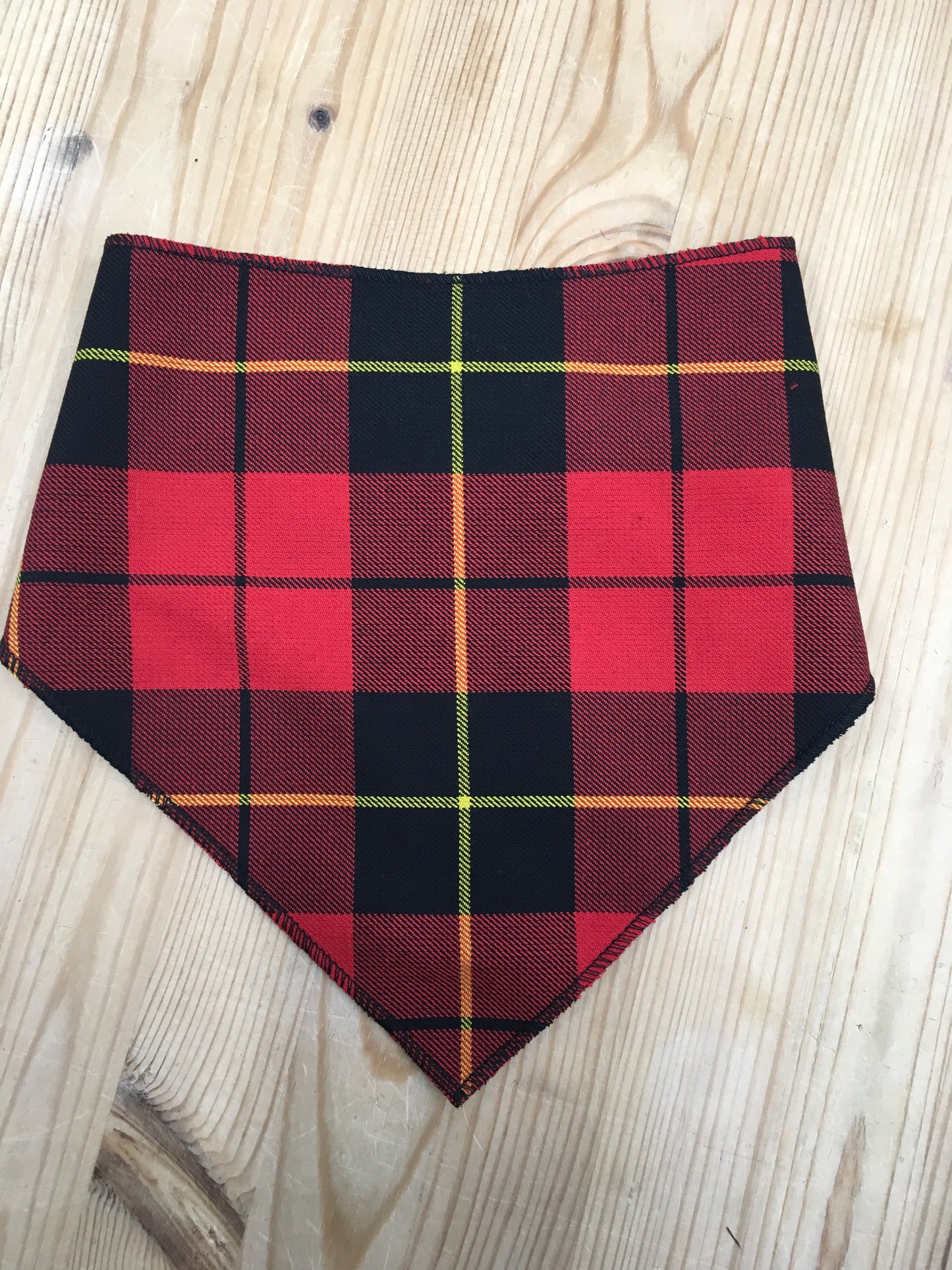 Wallace Tartan Bib