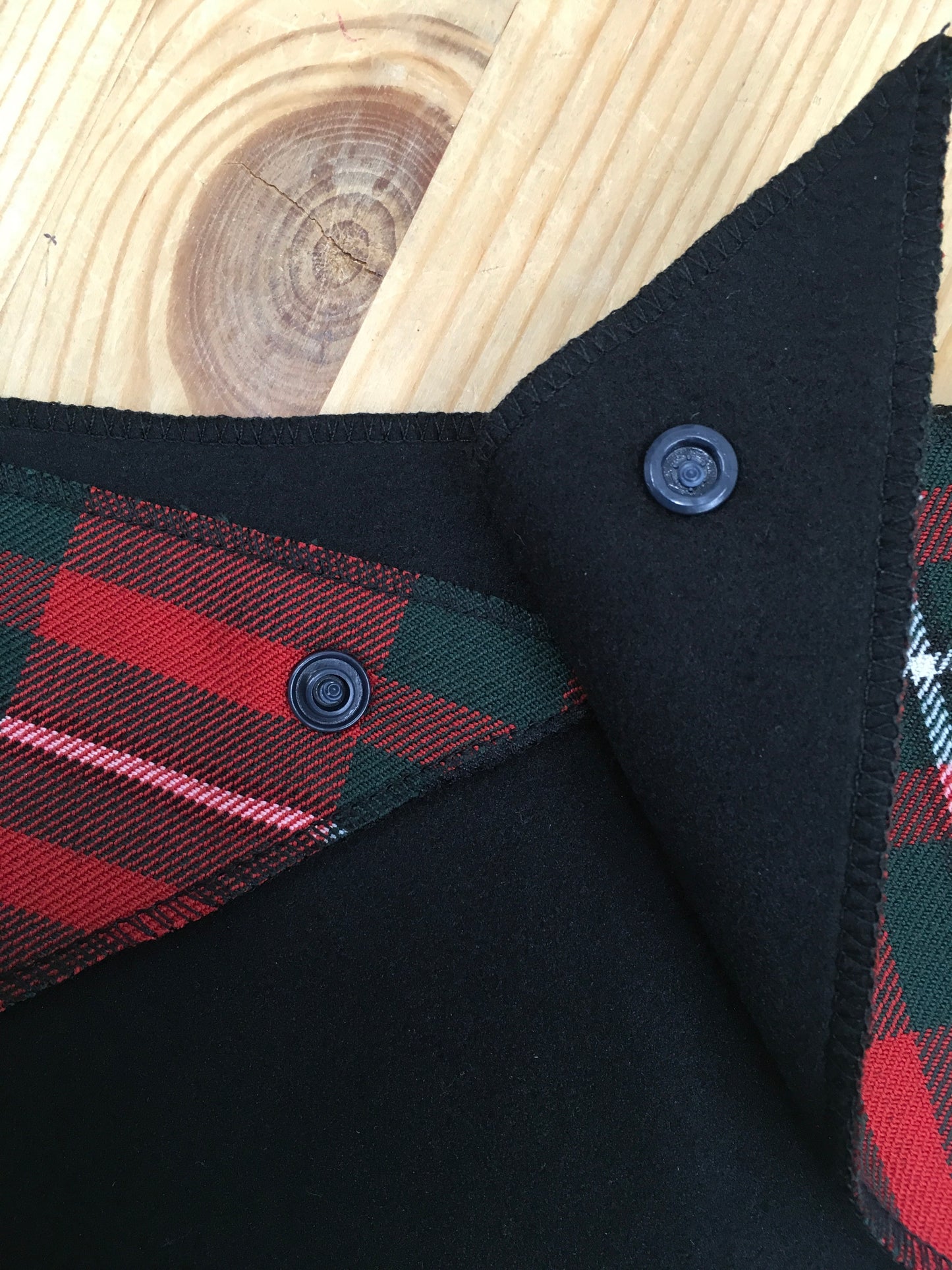 MacGregor Tartan Bib