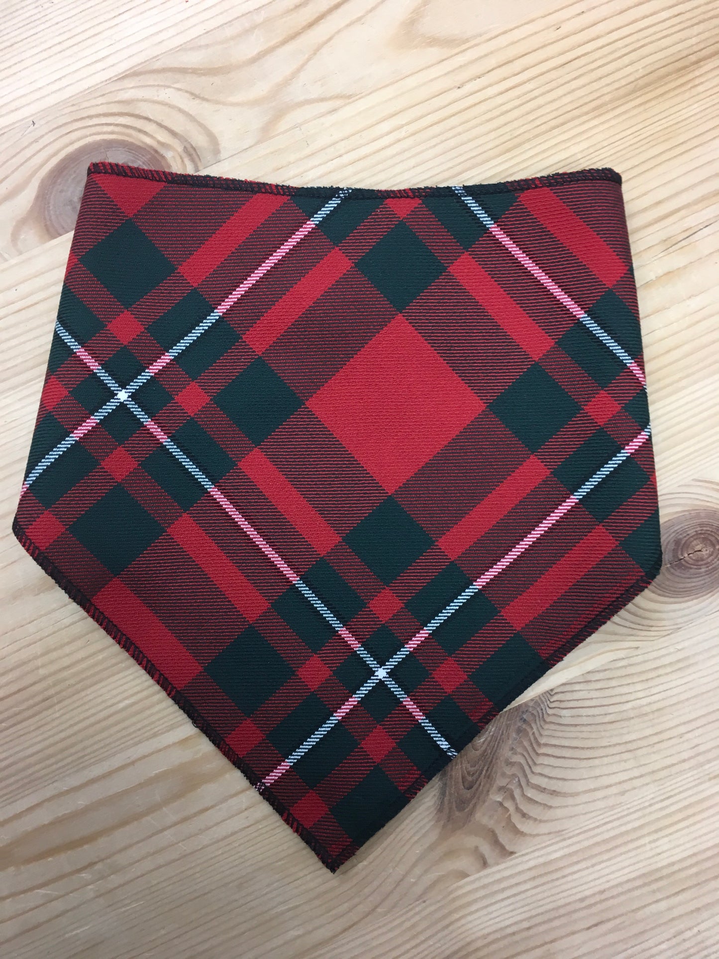 MacGregor Tartan Bib